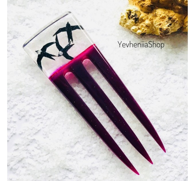 Resin hair fork with black birds