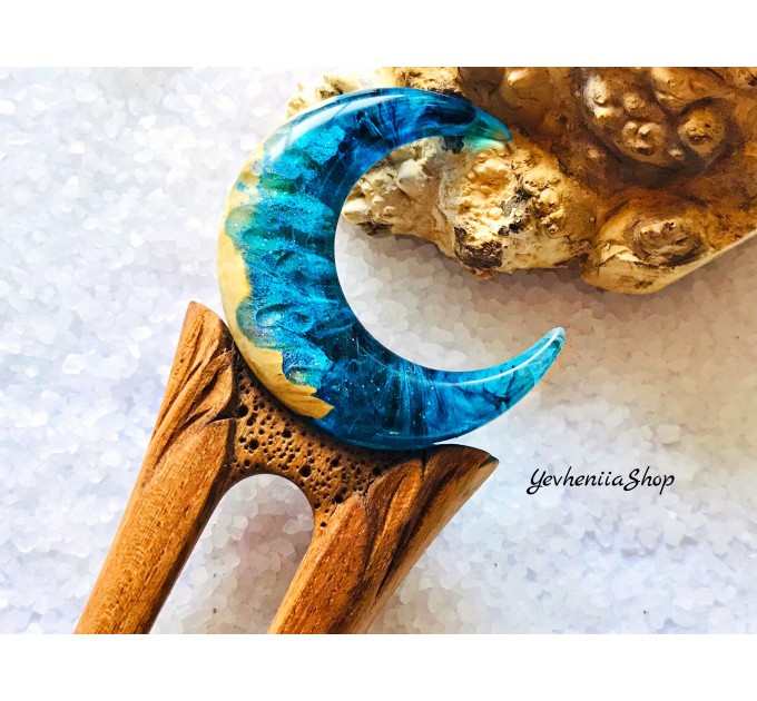 Wooden hair fork with Blue Crescent