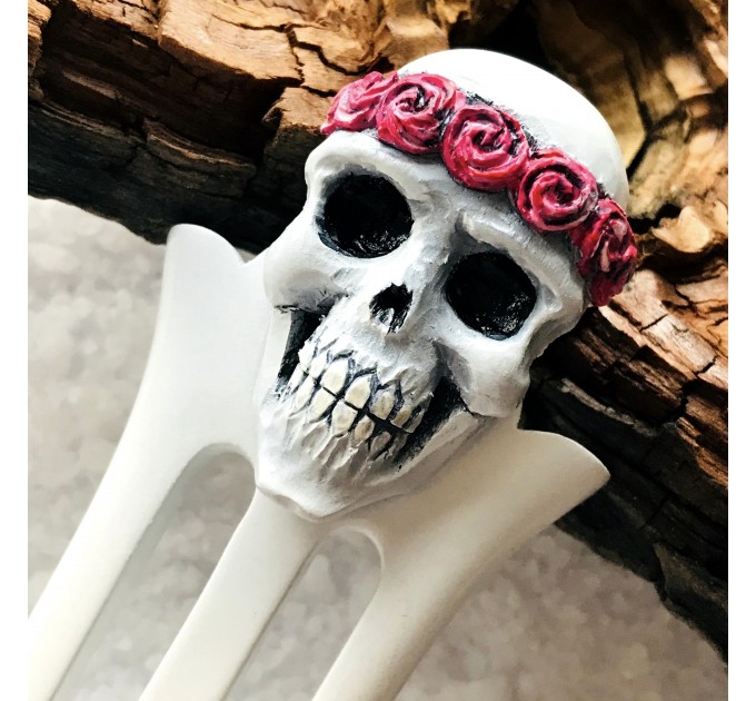 Carved wooden hair fork with Skull, Gothic hair stick