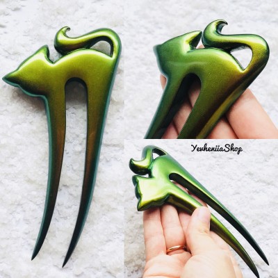 Hair fork Green Chameleon Cat 