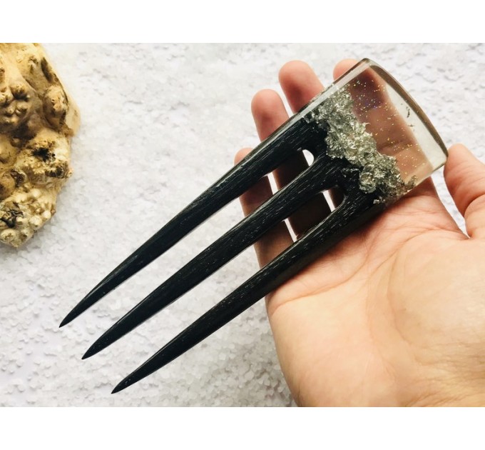 Hair fork with oak wood, transparent resin and silver foil