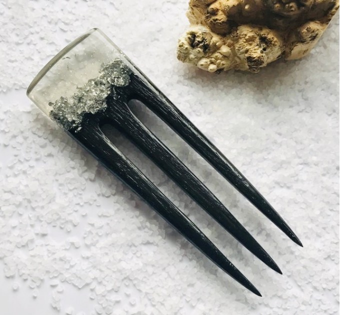 Hair fork with oak wood, transparent resin and silver foil