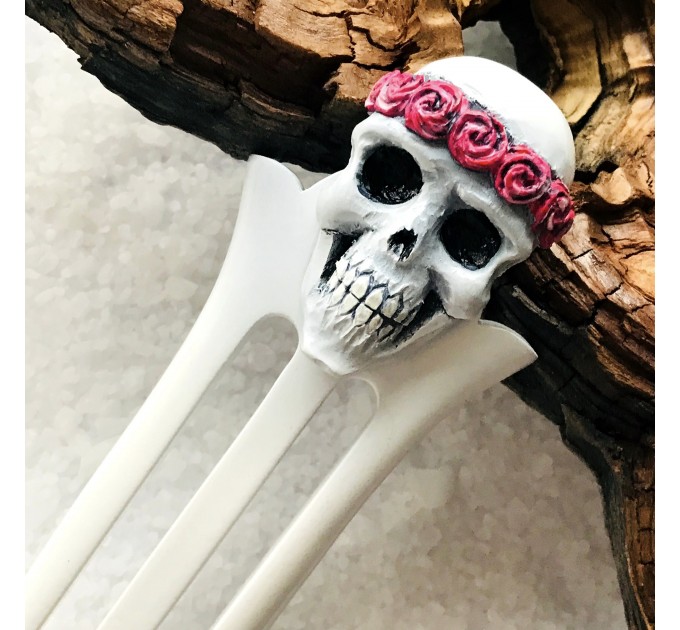 Carved wooden hair fork with Skull, Gothic hair stick