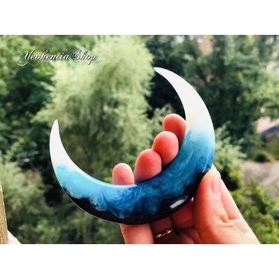 White & Blue Crescent 