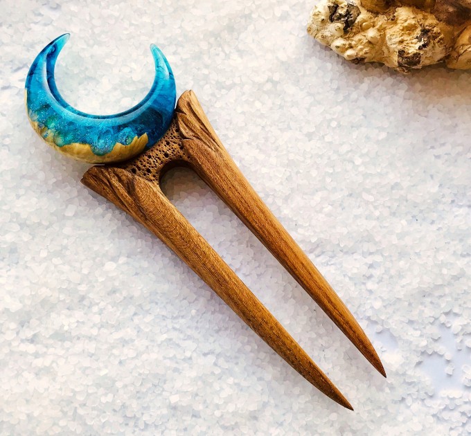 Wooden hair fork with Blue Crescent