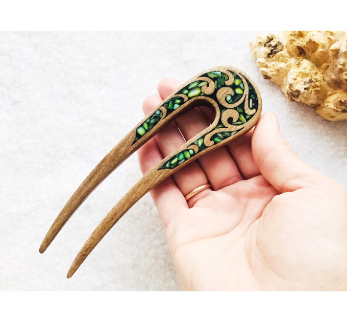 Wooden hair fork with green stones 