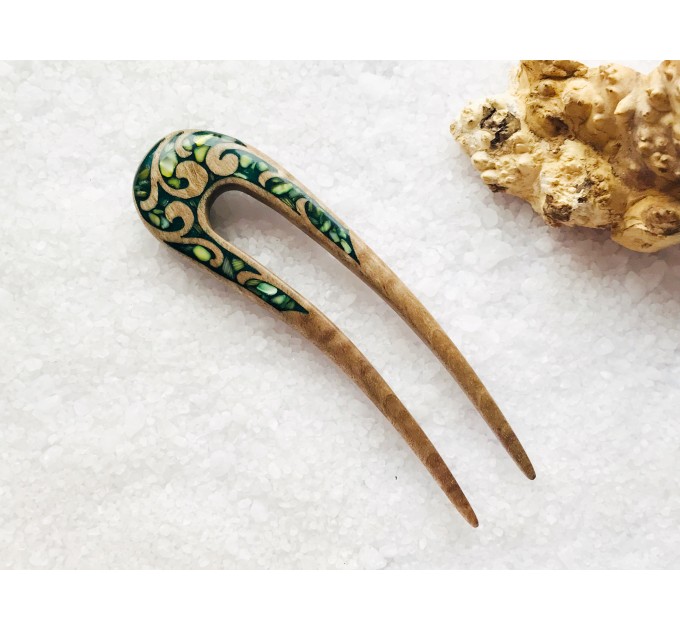 Double sided hair fork with green stones 