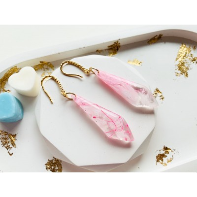 Earrings with pink flowers 